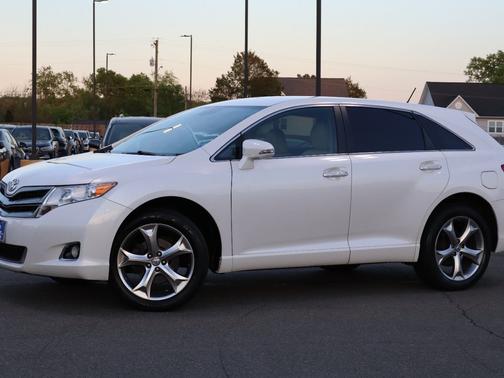 Blizzard Pearl 2014 Toyota Venza 4dr Wgn V6 AWD XLE (Natl)