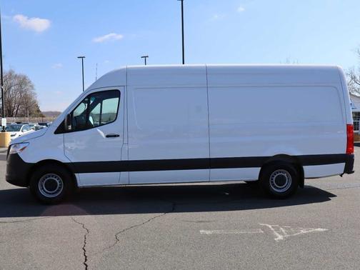 2022 Mercedes-Benz Sprinter 2500 2500 High Roof V6 170" RWD