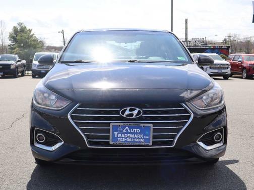 Absolute Black 2020 Hyundai Accent SEL Sedan IVT