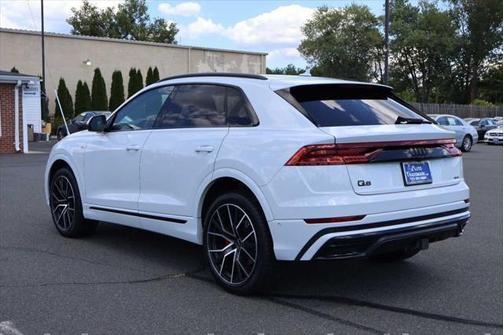 2023 Audi Q8 55 Premium Plus