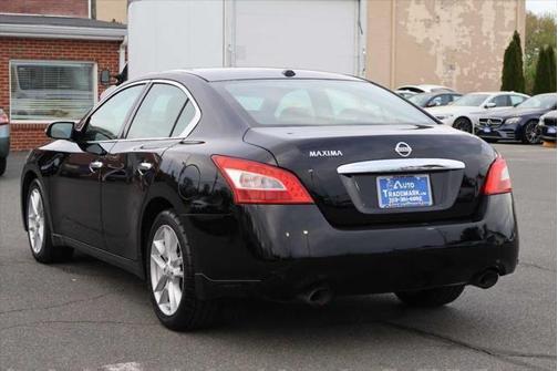 2010 Nissan Maxima SV