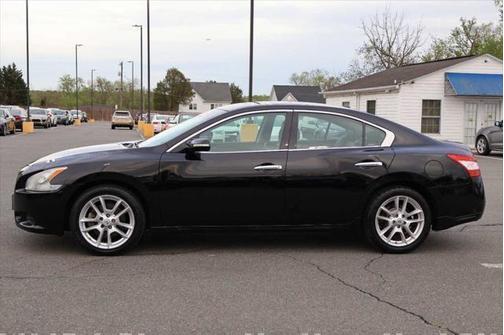 2010 Nissan Maxima SV