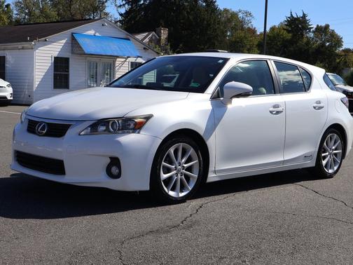 Silver Lining Metallic 2013 Lexus CT 200h 5dr Sdn Hybrid