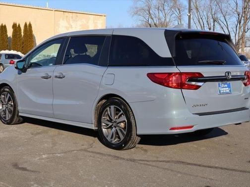 2023 Honda Odyssey Touring Auto
