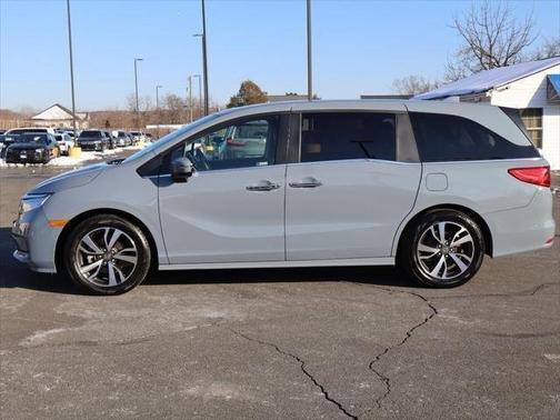 2023 Honda Odyssey Touring Auto