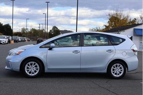 2013 Toyota Prius v Three