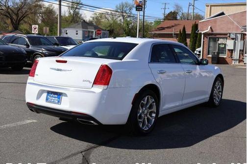 2016 Chrysler 300C Platinum