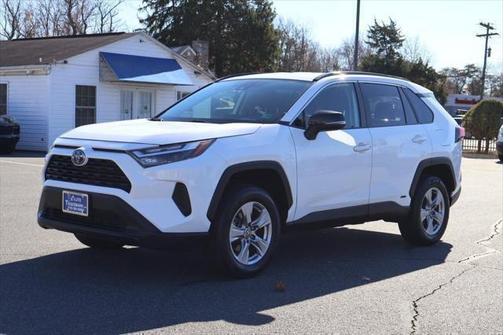 2022 Toyota RAV4 Hybrid XLE