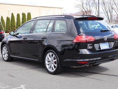 2016 Volkswagen Golf SportWagen 4dr Auto TSI SE