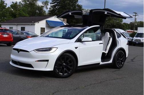 2023 Tesla Model X Standard Range