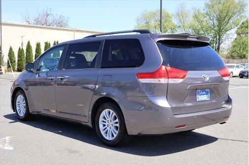 2011 Toyota Sienna XLE