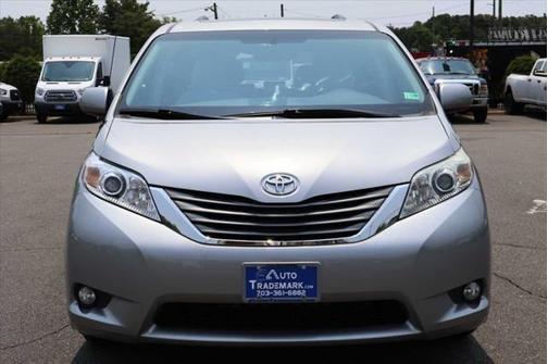 2012 Toyota Sienna XLE