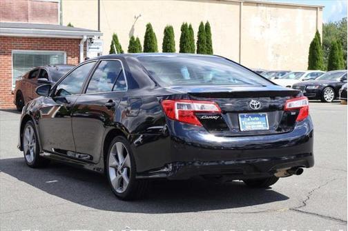 2014 Toyota Camry SE Sport