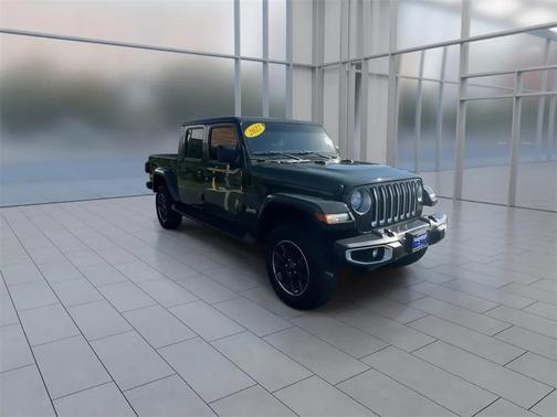 2022 Jeep Gladiator Overland