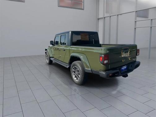 2022 Jeep Gladiator Overland