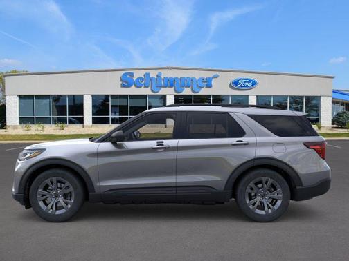 Carbonized Gray Metallic 2026 Ford Explorer Active