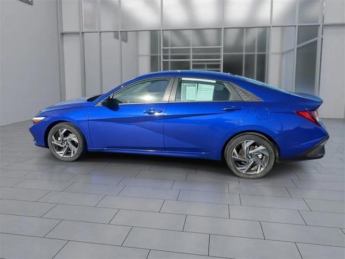 2025 Hyundai ELANTRA Sport