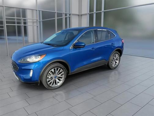 2022 Ford Escape Titanium
