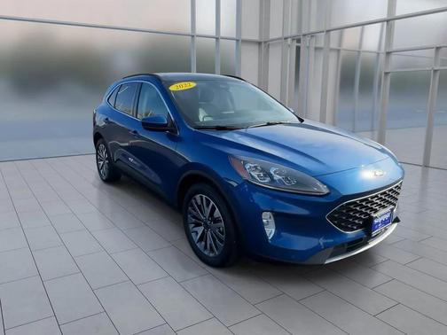 2022 Ford Escape Titanium