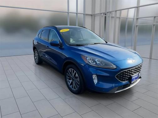 2022 Ford Escape Titanium