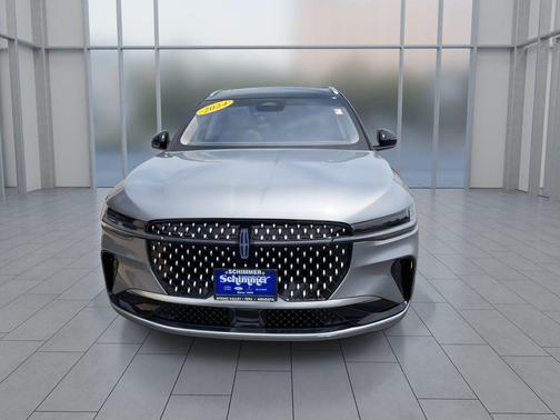 LUSTROUS GRAY METALLIC 2024 Lincoln Nautilus Reserve