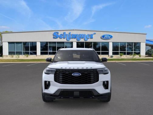SPACE WHITE METALLIC 2026 Ford Explorer ST-Line