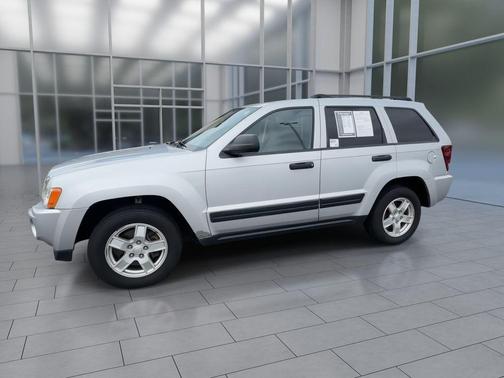 Bright Silver Metallic Clearcoat 2006 Jeep Grand Cherokee Laredo