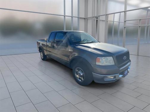 2004 Ford F-150 XLT