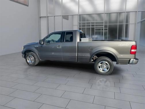2004 Ford F-150 XLT