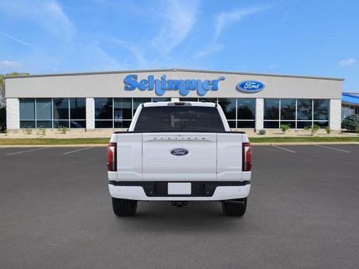 STAR WHITE METALLIC TRICOAT 2026 Ford F-150 Platinum