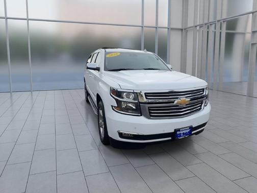White 2020 Chevrolet Suburban Premier