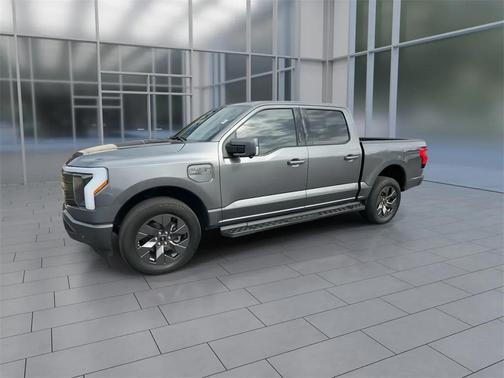 2023 Ford F-150 Lightning LARIAT
