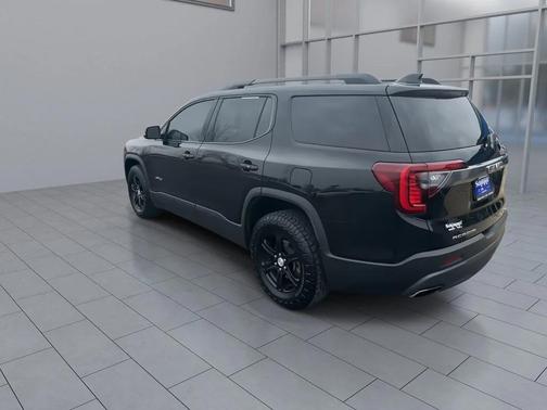 2021 GMC Acadia AT4