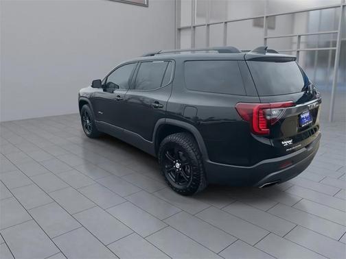 2021 GMC Acadia AT4
