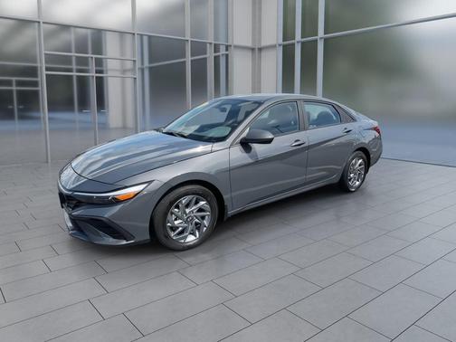 Ecotronic Gray Pearl 2024 Hyundai ELANTRA HEV Blue