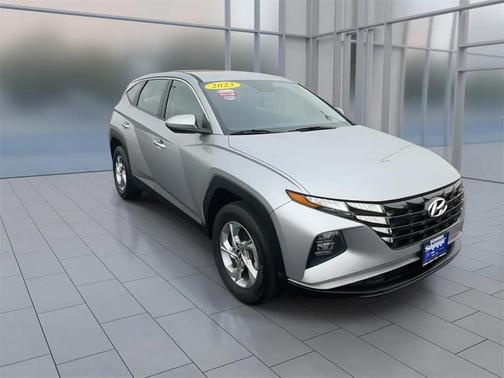 2023 Hyundai TUCSON SE
