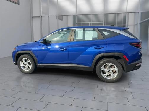 2022 Hyundai TUCSON SE
