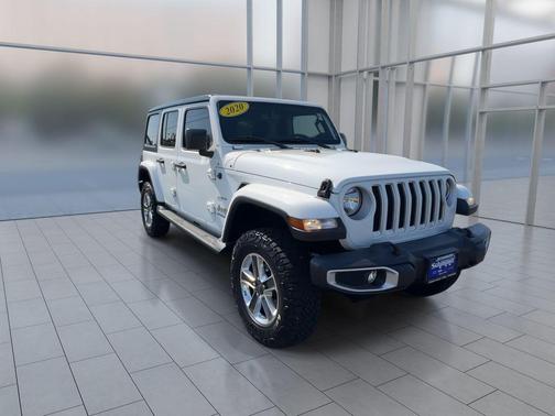 Bright White Clearcoat 2020 Jeep Wrangler Unlimited Sahara