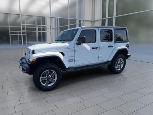 Bright White Clearcoat 2020 Jeep Wrangler Unlimited Sahara