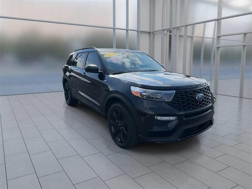 2023 Ford Explorer ST-Line