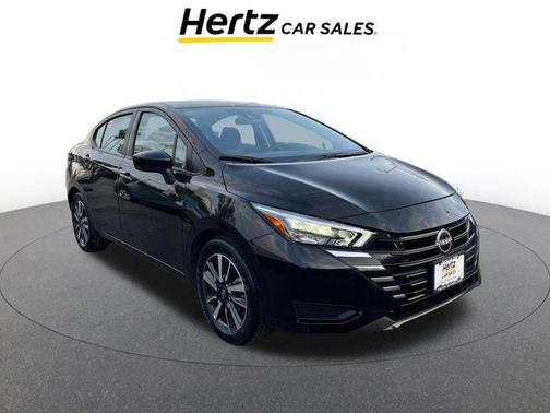 Super Black 2025 Nissan Versa 1.6 SV