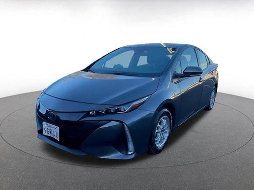 2022 Toyota Prius Prime XLE