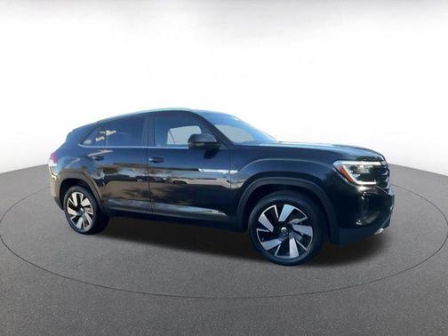 2024 Volkswagen Atlas Cross Sport 2.0T SE w/Technology 4MOTION