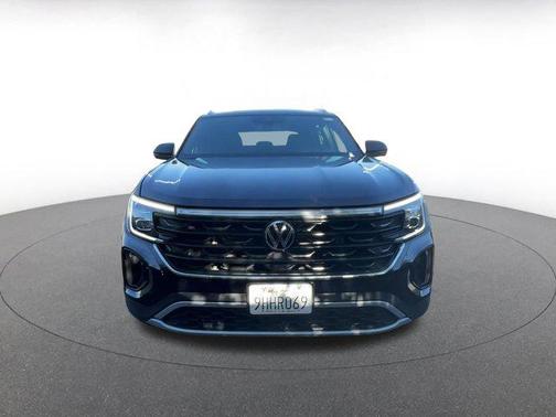 2024 Volkswagen Atlas Cross Sport 2.0T SE w/Technology 4MOTION