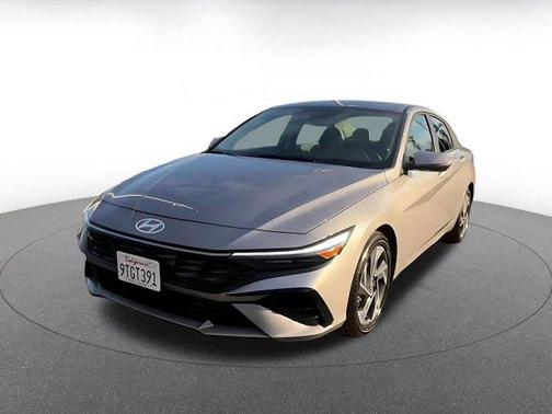 2025 Hyundai ELANTRA HEV Limited