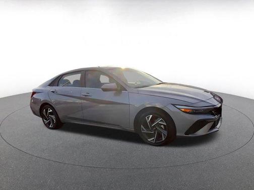 2025 Hyundai ELANTRA HEV Limited