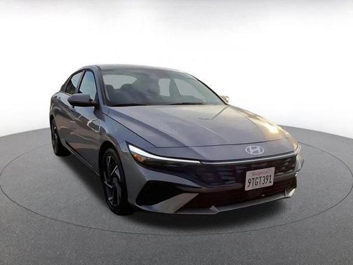 2025 Hyundai ELANTRA HEV Limited