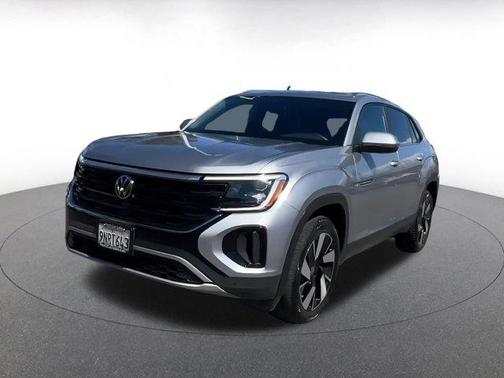 2025 Volkswagen Atlas Cross Sport 2.0T SE w/Technology