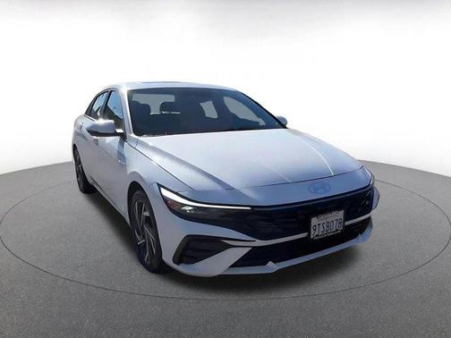 2025 Hyundai ELANTRA HEV Limited