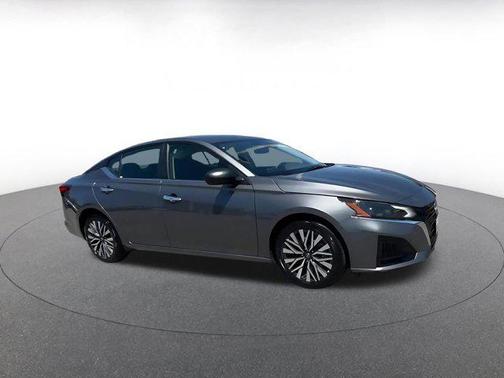 Gun Metallic 2025 Nissan Altima SV FWD